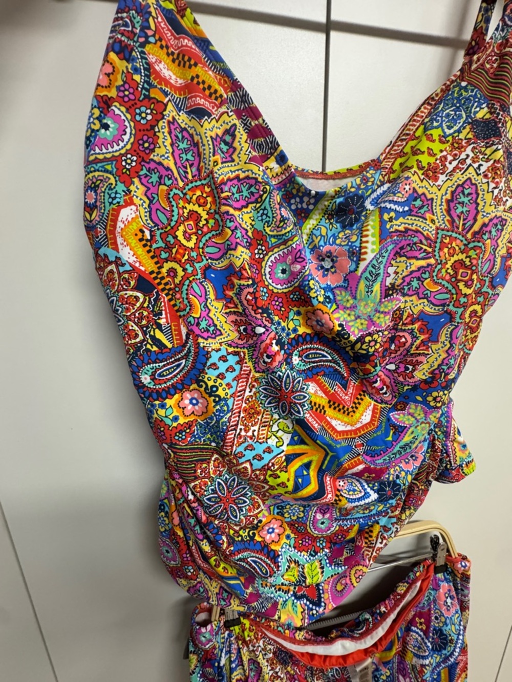 Vibrant Multicolor Paisley Summer 4 pieces bathing suit